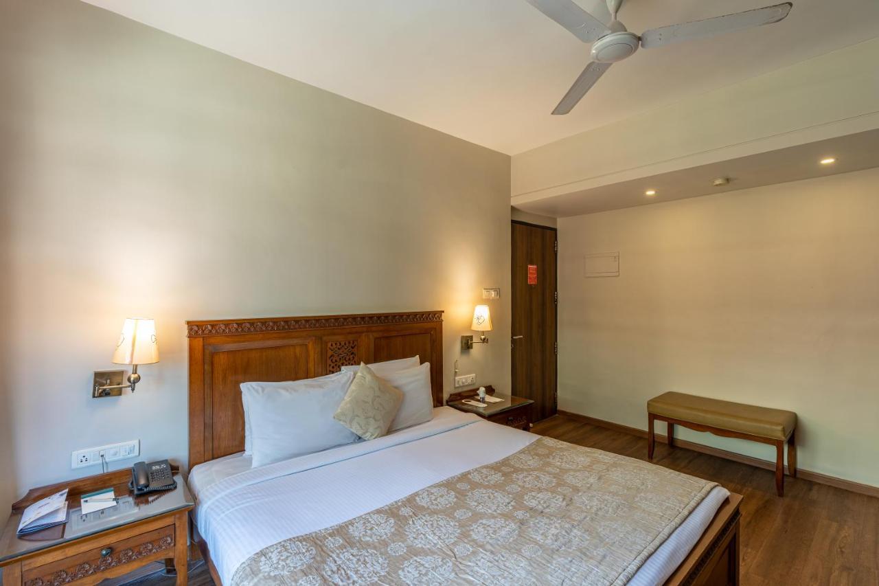 Neelams The Grand Hotel Calangute Extérieur photo