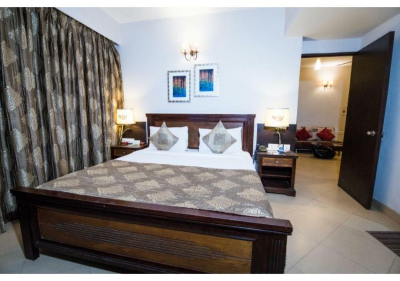 Neelams The Grand Hotel Calangute Extérieur photo